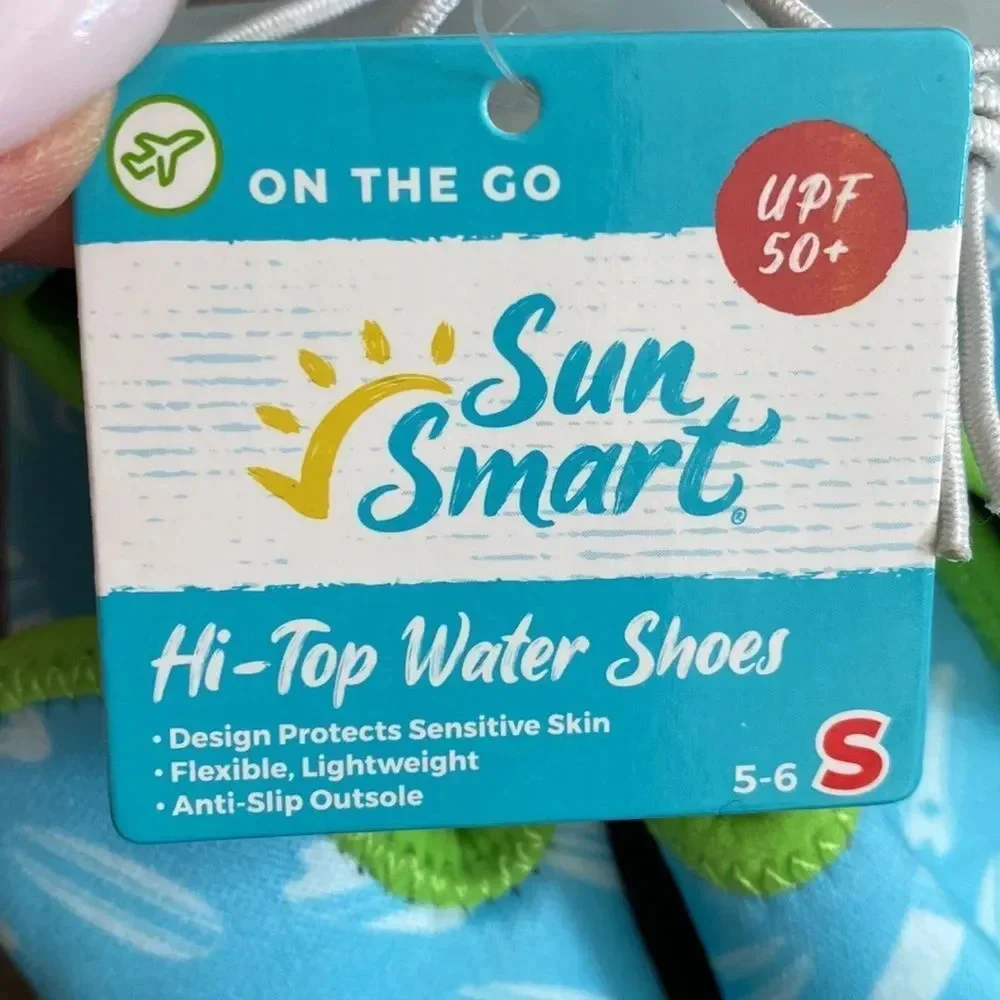 Hi-top water shoes​